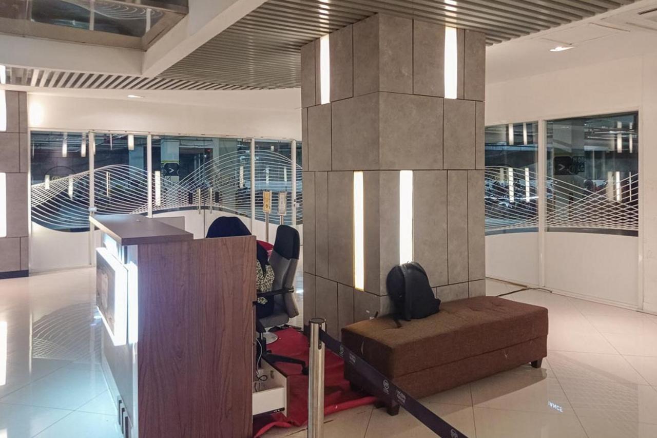 Redliving Apartemen Grand Kamala Lagoon - Pekayon Tower Barclay North Bekasi Dış mekan fotoğraf
